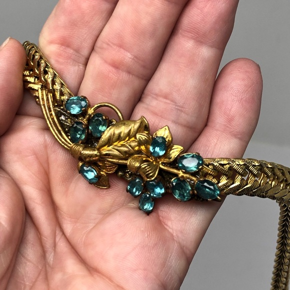 💥SOLD💥Vtg Rhinestone Chunky Slinky Gold Tone 80s - Picture 4 of 12